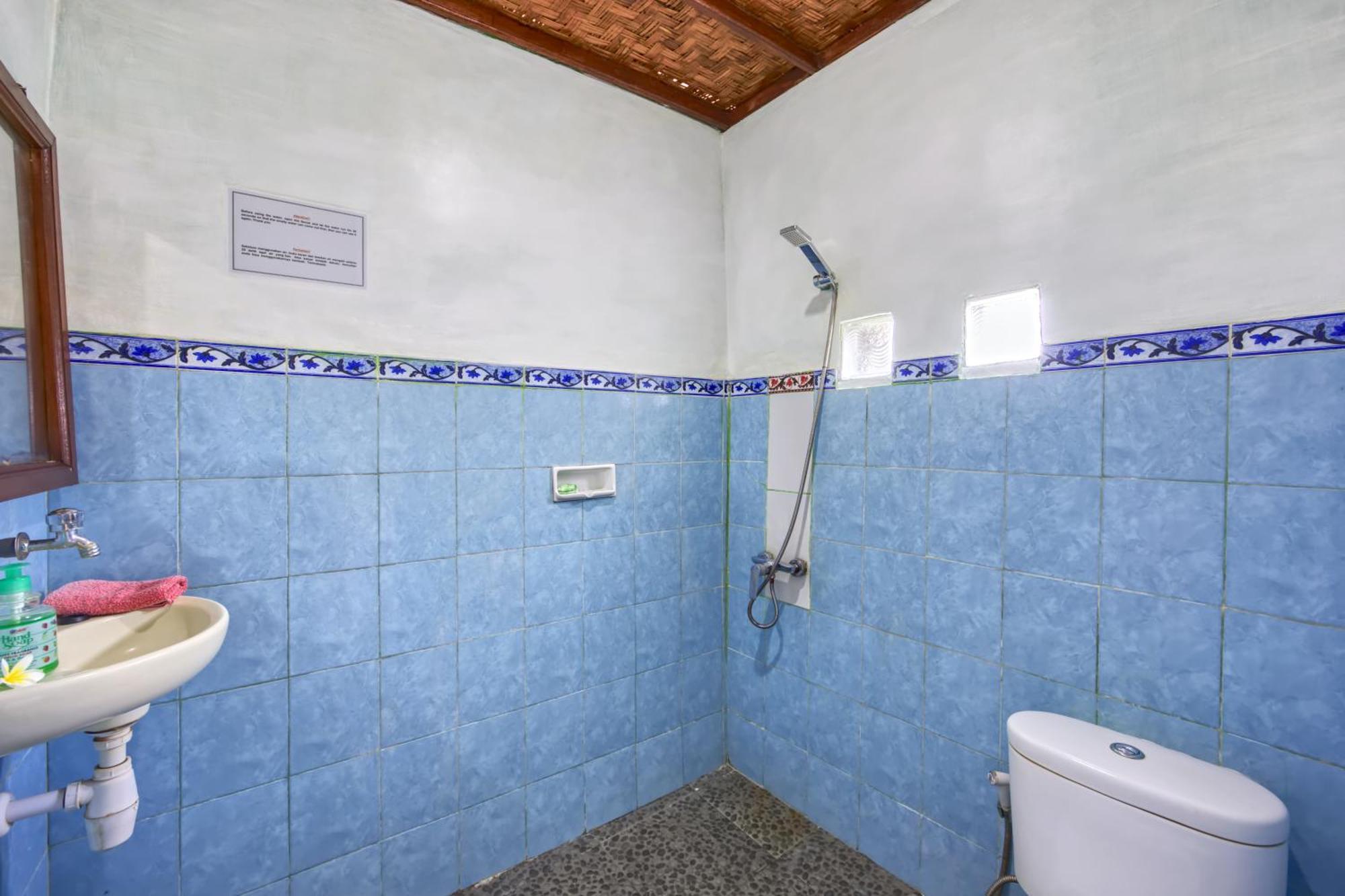 Bagus Cottage Batununggul Номер фото