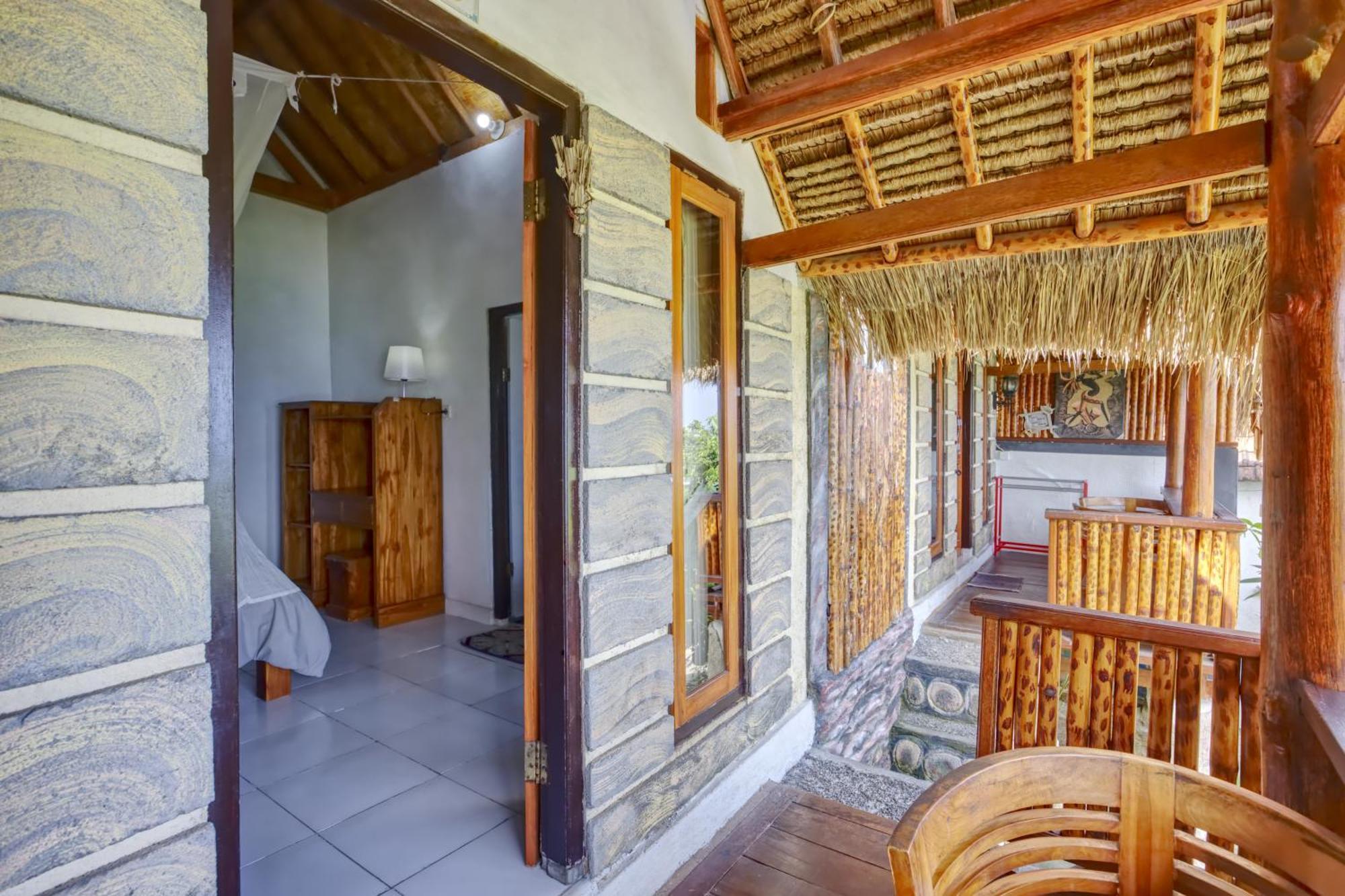 Bagus Cottage Batununggul Номер фото